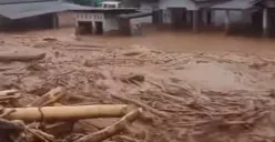Potret peristiwa bencana banjir yang menghantam wilayah Sumatera. (Sumber: BNPB)