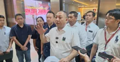 Kuasa Hukum Irman, Krina Mukti yang melaporkan Mirae Sekuritas ke Bareskrim Polri. (Sumber: Poskota/Bilal Nugraha Ginanjar)