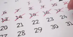 Ilustrasi kalender dan libur panjang di Desember 2025 (Sumber: Pinterest/vecteezy)