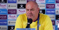 Potret pelatih Persib Bandung, Bojan Hodak. (Sumber: Persib)