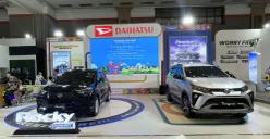 Daihatsu hadir di GIIAS Bandung 2025 dengan menghadirkan Terios dan Rocky e-Smart Hybrid, kendaraan hybrid pertama Daihatsu di Indonesia. (Sumber: Dok Daihatsu Indonesia)