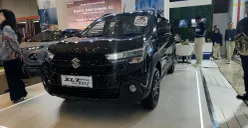 Suzuki menampilkan teknologi kendaraan hybrid ramah lingkungan di GIIAS Bandung 2025. (Sumber: POSKOTA | Foto: Erwan Hartawan)