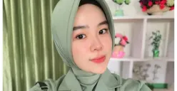 Sosok Hilda Pricillya mendadak jadi buah bibir setelah diduga terlibat dalam skandal perselingkuhan dengan anggota TNI aktif, yakni Pratu Risal. (Sumber: X/@Candj09)