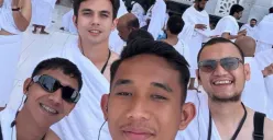 Potret pemain Timnas Indonesia, Rizky Ridho hingga Beckham Putra melakukan umroh jelang pertandingan melawan Arab Saudi di Kualifikasi Piala Dunia 2026. (Sumber: Instagram/rizkyridhoramadhani)