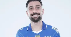 Potret bek Persib Bandung sekaligus pemain Timnas Irak, Frans Putros. (Sumber: Instagram/@fransputros)