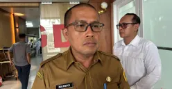 Wakil Direktur Administrasi RSUD Bakti Pajajaran Cibinong, Warman. (Sumber: POSKOTA | Foto: Giffar Rivana)
