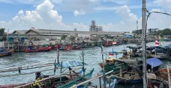 Suasana kampung Nelayan, Cilincing, Jakarta Utara, Selasa, 7 Oktober 2025. (Sumber: Poskota/M. Tegar Jihad)
