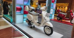 Pabrik Vespa di Cikarang telah capai kapasitas produksi maksimal 10.000 unit per tahun. (Sumber: Poskota/Erwan Hartawan)