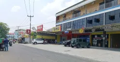 Tempat pembegalan ibu muda di Jalan Raya Duren Jaya, Kecamatan Bekasi Timur, Kota Bekasi, Jumat, 10 Oktober 2025. (Sumber: Poskota/Nurpini Aulia Rapika)