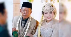 Momen akad nikah Tarman (74) dan Shela Arika (24) di Desa Jeruk, Pacitan, yang viral karena mahar berupa cek senilai Rp 3 miliar. (Sumber: Instagram)