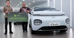 Wuling mendukung Indonesia International Sustainability Forum 2025 dengan menyediakan 10 unit Cloud EV sebagai kendaraan resmi. (Sumber: Wuling)