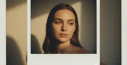 Hasilkan foto estetik ala fotografer profesional dengan Gemini AI. Artikel ini berisi kumpulan prompt spesifik untuk gaya close-up dan vintage (Sumber: Gemini AI)