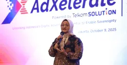 Direktur Utama Telkom Indonesia Dian Siswarini saat memberikan sambutan pada acara AdXelerate Executive Connect yang berlangsung di Jakarta pada Kamis, 9 Oktober 2025. (Sumber: Corporate Communication PT Telkom Indonesia (Persero) Tbk)