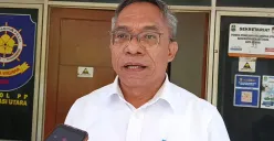 Direktur Kompetensi dan Produktivitas Tenaga Kerja Konstruksi Kementerian PUPR, Kimron Manik di Kecamatan Bekasi Utara, Selasa, 14 Oktober 2025. (Sumber: Poskota/Nurpini Aulia Rapika)