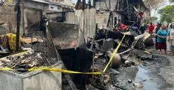 Satu keluarga tewas dalam kebakaran rumah semi permanen di Jalan Pademangan Raya 5 RT 07 RW 01, Pademangan, Jakarta Utara, Rabu, 15 Oktober 2025. (Sumber: Poskota/Pandi Ramedhan)
