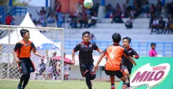 Tim POR UNI class 2014 menempati peringkat kedua Garuda Cup Milo Football Championship 2025 di Lapangan Sepak Bola UPI, Kota Bandung. (Sumber: Poskota/Gatot Poedji Utomo)