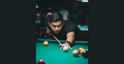 Ubah Foto Kamu Sedang Main Billiard Pakai Gemini AI, Hasil Keren dan Realistis (Sumber: TikTok/@matiasberniee)