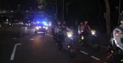 Polda Metro Jaya menggelar apel dan patroli skala besar pada Minggu, 19 Oktober 2025 malam di wilayah Jakarta Selatan sebagai langkah preventif untuk menjaga keamanan dan ketertiban masyarakat (kamtibmas). (Sumber: Polda Metro Jaya)
