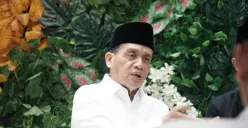 Setelah dua tahun, Wakil Menteri Agama (Wamenag) Romo Muhammad Syafi’i akhirnya resmi melepas masa dudanya. (Sumber: Instagram/@romo.syafii)