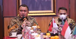 Bupati Bogor, Rudy Susmanto, saat rapat pematangan rencana pembangunan Bogor Bird Zoo. (Sumber: Dok Pemkab Bogor)