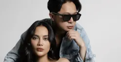Momen mesra DJ Bravy dan Erika Carlina dalam pemotretan bersama (Sumber: Instagram/@bravyson.vconk)