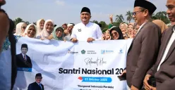 Bupati Bogor, Rudy Susmanto memimpin upacara Hari Santri Nasional di Lapangan Tegar Beriman, Cibinong, Kabupaten Bogor, Rabu, 22 Oktober 2025. (Sumber: Dok. Pemkab Bogor)