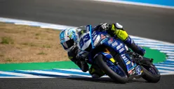 Arai Agaska menunjukkan peningkatan di World Supersport 300 Jerez 2025 dengan meraih poin. (Sumber: Dok Yamaha Indonesia)
