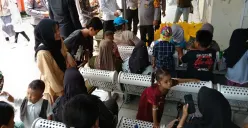 Sejumlah warga Kampung Barengkok, Desa Sukatani, Kecamatan Cikande, Kabupaten Serang, direlokasi dari area terpapar radiasi, Selasa, 21 Oktober 2025. (Sumber: Poskota/Rahmat Haryono)