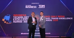 Direktur Utama Infomedia, Eddy Sofryano menerima Penghargaan Indonesia Technology Excellence Award for Emerging Technology 2025 di Ballroom Hotel Shangrilla Jakarta, pada Kamis, 9 Oktober 2025. (Sumber: Corcom Telkom)