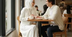 Hasil edit foto estetik sama pacar pakai prompt Gemini AI. (Sumber: Gemini AI)