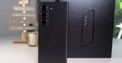 Galaxy Z Fold 7 hadir dengan desain tipis dan ringan lipat menjadi smartphone, buka jadi tablet mini untuk pengalaman multitasking maksimal. (Sumber: Dok/Samsung)