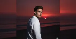 Ubah foto biasa jadi luar biasa dalam sekejap! Berikut daftar prompt Gemini AI foto sendiri yang bisa dicoba. Dapatkan hasil seperti studio profesional dengan gaya estetik, cinematic, dan elegan. (Sumber: Gemini AI)