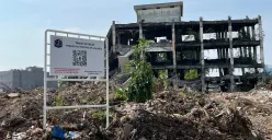 Lahan terbengkalai milik Pemprov Jakarta di samping RS Sumber Waras, Tomang, Grogol Petamburan, Jakarta Barat, Senin, 27 Oktober 2025. (Sumber: Poskota/M. Tegar Jihad)