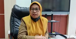 Kepala Sekolah SDN Jatibening Baru 2, Anti Susanti. (Sumber: POSKOTA | Foto: Nurpini Aulia Rapika)