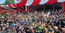 Forum komunikasi lintas ormas dan LSM se Kabupaten Bogor mendeklarasikan diri jaga kondusifitas wilayah di tengah isu demonstrasi besar-besaran di wilayah Bogor, Senin 1 September 2025. (Sumber: Poskota/Giffar Rivana)