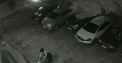 Cuplikan CCTV memperlihatkan maling motor beraksi di indekos, Jalan Padi Baranangsiang, Kecamatan Bogor Timur, Kota Bogor. (Sumber: Istimewa)