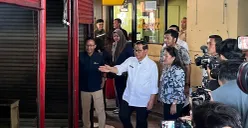 Gubernur Jakarta, Pramono Anung, saat meninjau Plaza 2 Blok M, Kebayoran Baru, Jakarta Selatan, Rabu, 3 September 2025. (Sumber: POSKOTA | Foto: M Tegar Jihad)