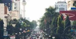 Rekomendasi 5 Tempat Makanan Viral di Bandung, Tertarik Coba? (Sumber: Unsplash/Ikhsan Assidiqie)