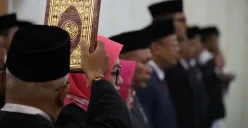 Wali Kota Bekasi, Tri Adhianto, melantik sekaligus merotasi 19 pejabat eselon II di lingkungan Pemkot Bekasi. Rotasi ini menjadi yang pertama sejak dirinya menjabat sebagai Wali Kota. Rabu, 3 September 2025. (Sumber: Pemkot Bekasi)