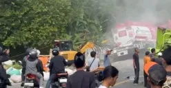 Kecelakaan beruntun di Jalan Raya Cigudeg, Kabupaten Bogor. Kecelakaan tersebut diduga akibat temblong truk tanki Pertamina. (Sumber: Istimewa)