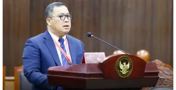 Mantan Staf Khusus Presiden Joko Widodo (Jokowi) bidang ekonomi, Arif Budimanta Sebayang. (Sumber: X/@officialMKRI)