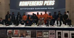 Konferensi pers Dittipidsiber Bareskrim Polri terkait penetapan tersangka terduga penyebaran ajakan provokatif untuk berbuat anarkis. (Sumber: POSKOTA | Foto: Ali Mansur)