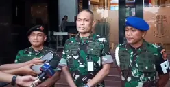 Dansatsiber TNI, Brigadir Jenderal JO Sembiring, mendatangi Polda Metro Jaya pada Senin, 8 September 2025. (Sumber: POSKOTA | Foto: Ali Mansur)
