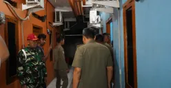 Satpol PP Kabupaten Bogor merazia PSK di sejumlah indekos dan kontrakan di wilayah Kabupaten Bogor. (Sumber: Dok. Satpol PP Kabupaten Bogor)