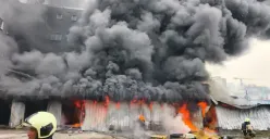 Kebakaran kantor dealer di kawasan Kota Bambu Selatan, Palmerah, Jakarta Barat, Selasa, 9 September 2025. (Sumber: Dok. Istimewa)