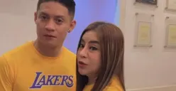Pedangdut senior Anisa Bahar yang baru saja resmi menikah dengan pria bernama Firmansyah Salambela, yang akrab disapa Mansya. (Sumber: Instagram/@anisa_bahar_new)