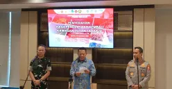 Ketua Pelaksana Satgas PKH, Febrie Adriansyah (tengah) saat ditemui di Kantor Kejagung, Jakarta Selatan, Jumat, 12 September 2025. (Sumber: Poskota/Ali Mansur)