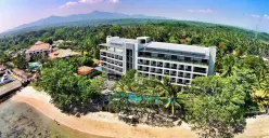 Berikut rekomendasi hotel pinggir pantai anyer untuk liburan (Sumber: Aston)