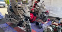 Yamaha Indonesia hadirkan 21 Posko Servis Gratis untuk motor warga Bali yang terdampak banjir. (Sumber: Yamaha)
