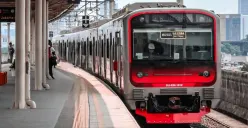 Cara beli tiket KRL tanpa kartu melalui fitur GoTransit di aplikasi Gojek yang praktis dan fleksibel. (Sumber: Pinterest)